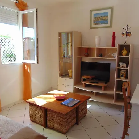 Mas Figueras Apartment